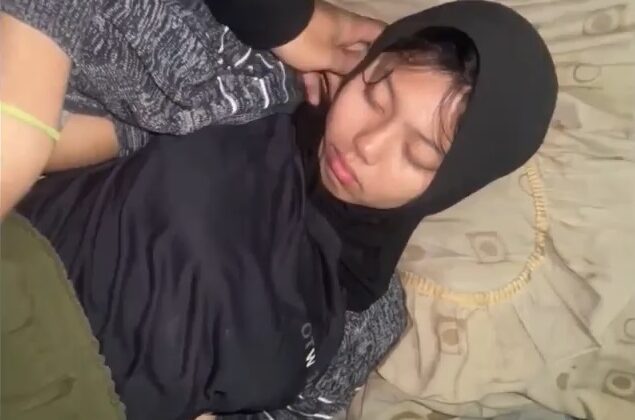 Hijab Gak Sadar Tiba-Tiba udah di Ewe